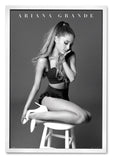 Ariana Grande - Постер со Рамка А4 (29,7x21 cm) - Артизам